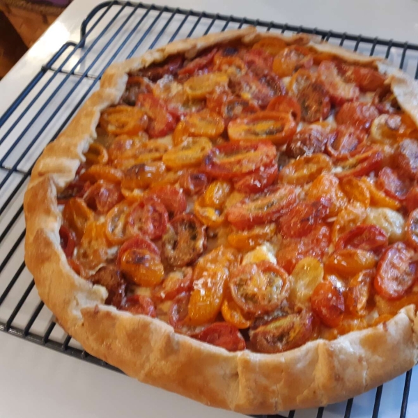Cherry Tomato and Cheese Galette