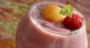 Raspberry Cantaloupe Smoothie