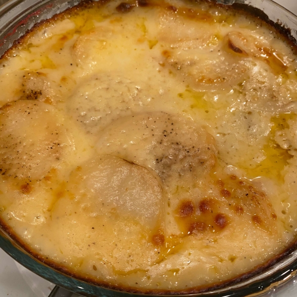 Healthier Creamy Au Gratin Potatoes