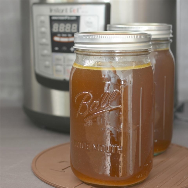 Pressure Cooker Beef Stock