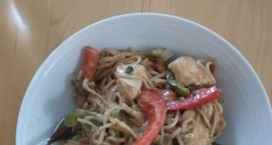 Peanut Chicken Lo Mein