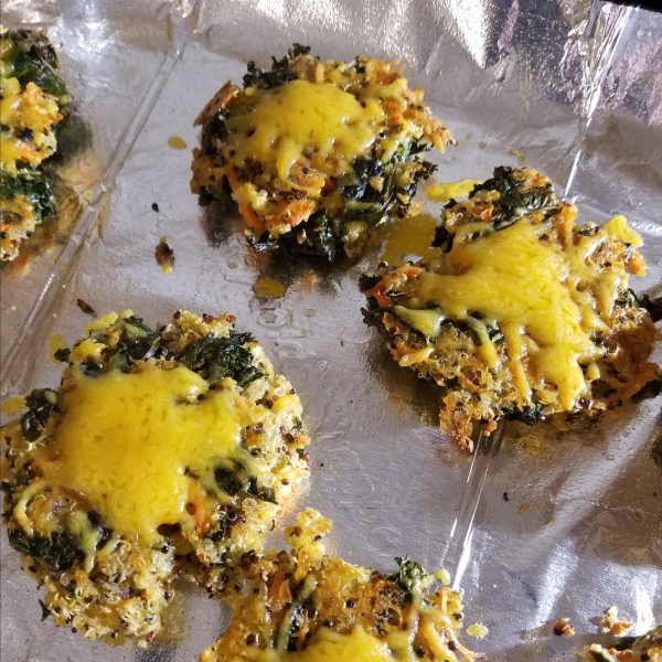 Cheesy Quinoa Patties with Kale and Spinach