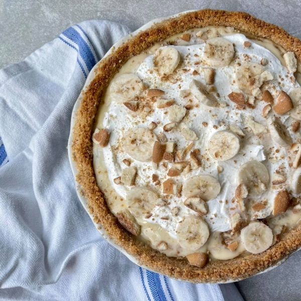 Peanut Butter and Banana Pudding Pie