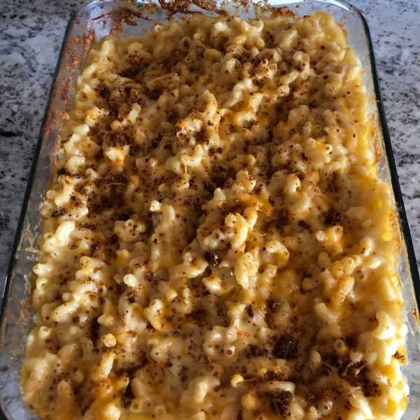 Kicked Up Mac and Cheese