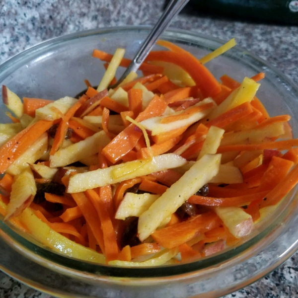 Curried Carrot Salad