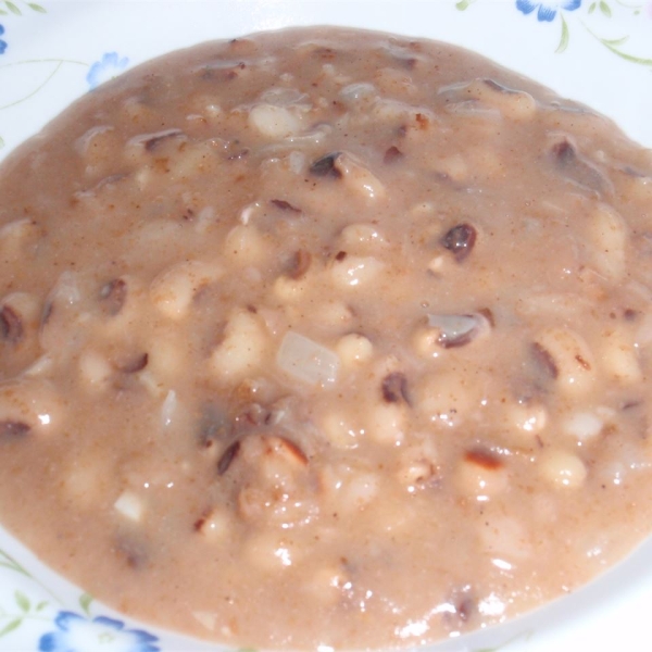 Tutu (Dutch Antilles Bean Porridge)