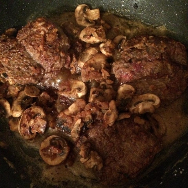 Venison with Sherry-Mushroom Sauce