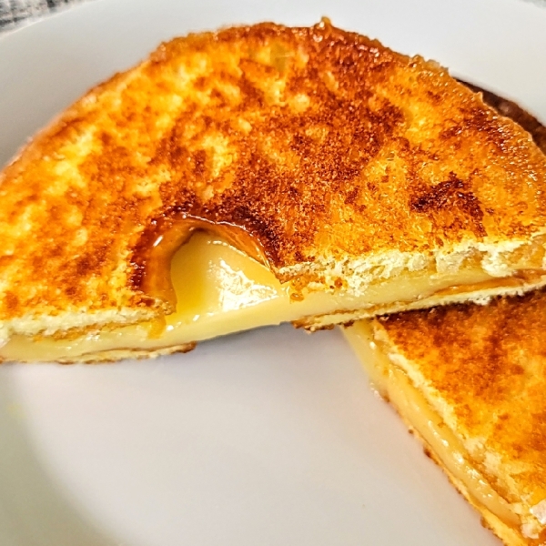 Doughnut Grilled Cheese Sandwich