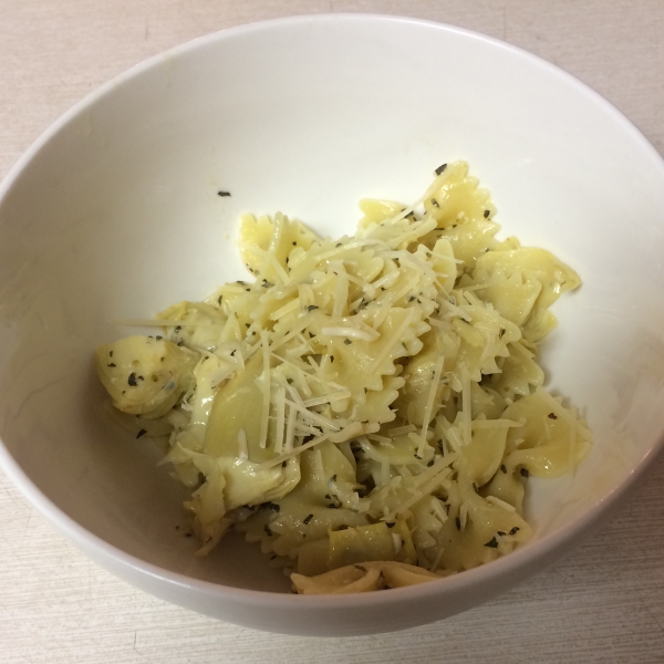 Farfalle Pasta with Artichoke Hearts