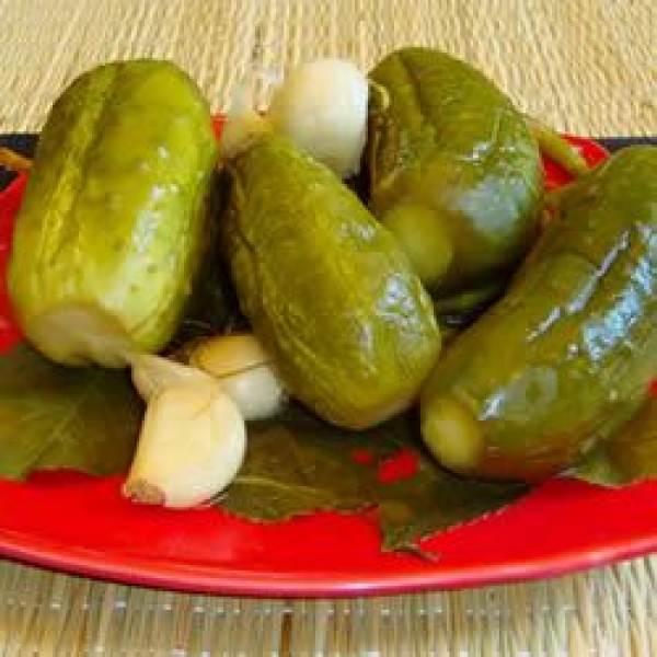 Ukrainian Dill and Garlic Pickles