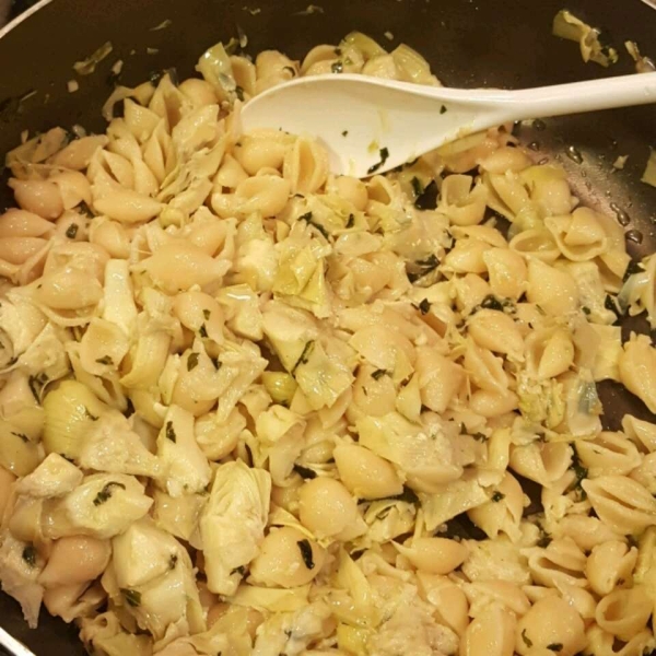 Easy Artichoke Pasta