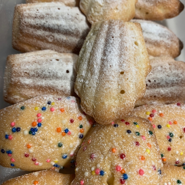 Lemon Madeleines