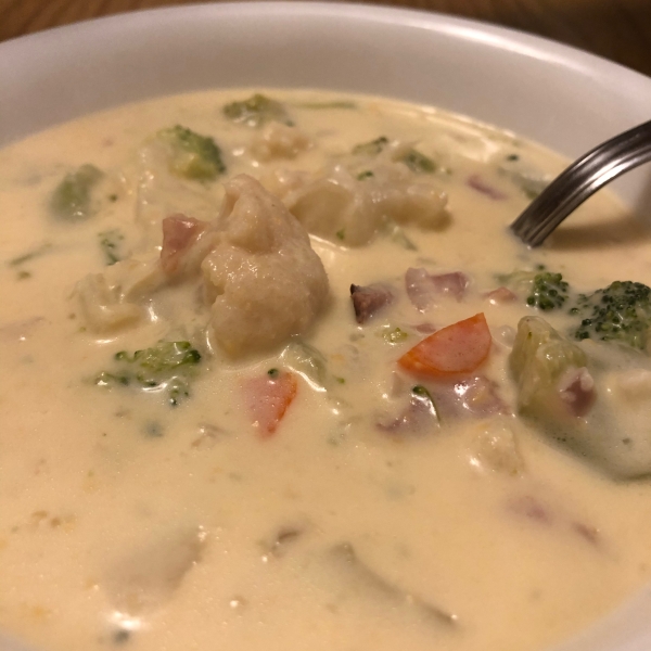 Low-Carb Cream of Broccoli Soup