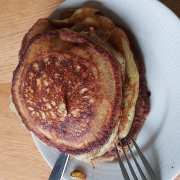 Funfetti® Pancakes with Vanilla Cream Sprinkle Sauce