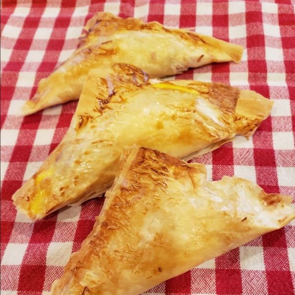 Cheesy Chicken Pockets