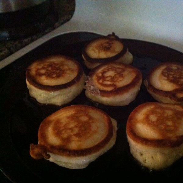 Oladi (Russian Kefir Pancakes)