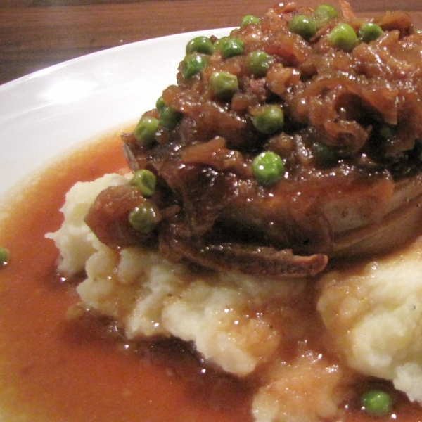 Slow Cooker Pork Chops with Caramelized Onions and Peas