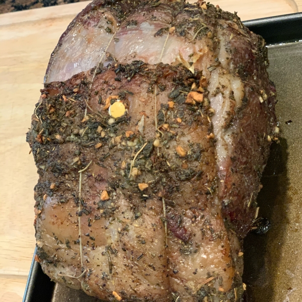 Boneless Garlic and Rosemary Rubbed Prime Rib with Red Wine Mushroom Sauce