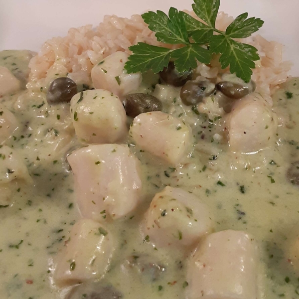 Scallops with Pesto Cream Sauce