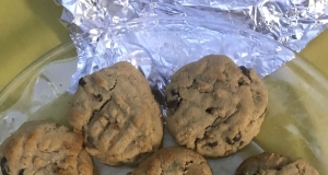 Easy Peanut Butter Chocolate Chip Cookies