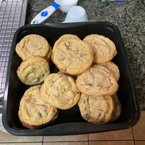 Easy Peanut Butter Chocolate Chip Cookies