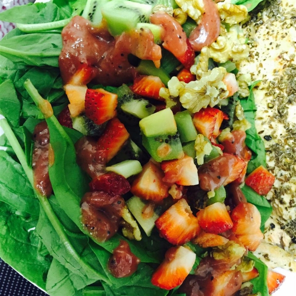 Strawberry, Kiwi, and Spinach Salad