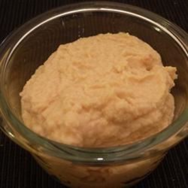 Creamy Yogurt Hummus