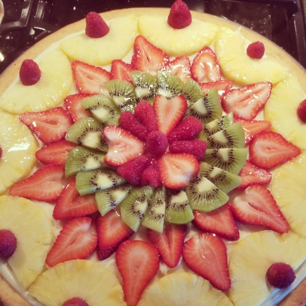 Fruit Pizza with White Chocolate