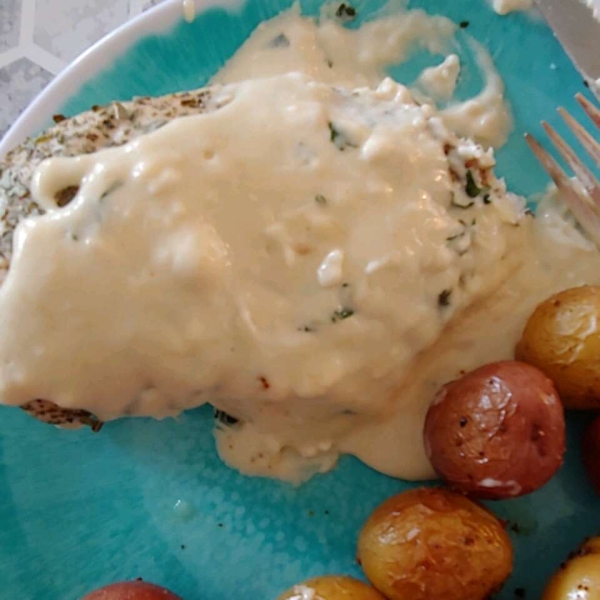 Garlic Cream Sauce over Chicken Breasts