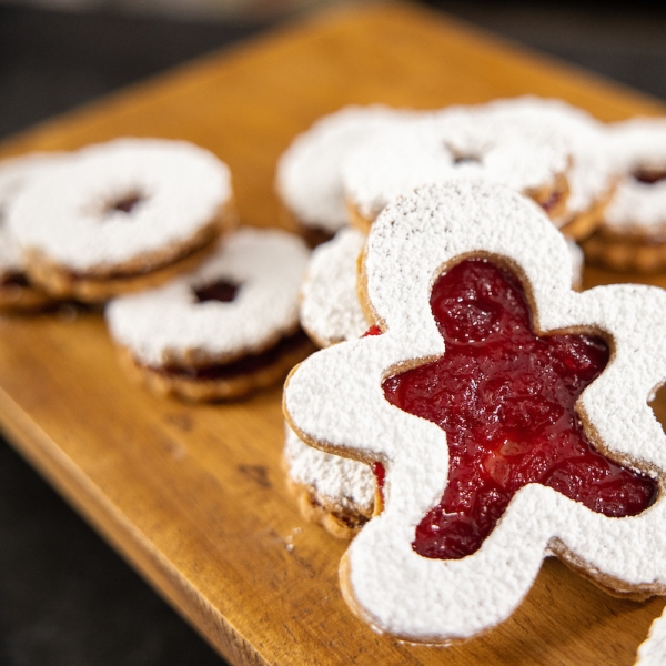 Cranberry-Ginger Linzer Torte Cookies