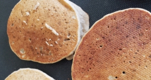 Gluten-Free Naturally Sweetened Banana Pancakes