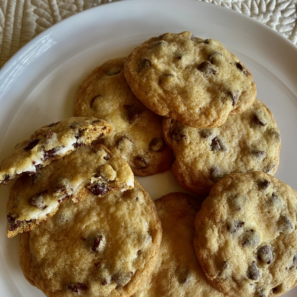 Cheesecake-Stuffed Chocolate Chip Cookies