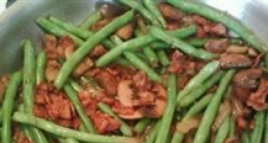 Sauteed Green Beans with Mushrooms, Onion, and Bacon