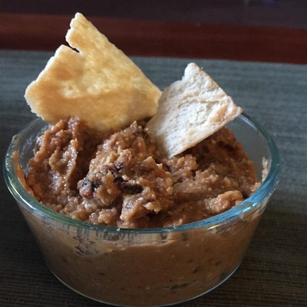 Quick Sun-Dried Tomato and Basil Hummus