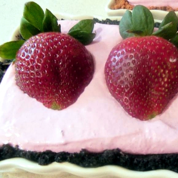 Strawberry Yogurt Pie I