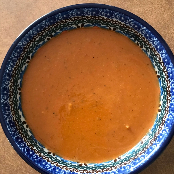 Creamy Tomato Artichoke Soup