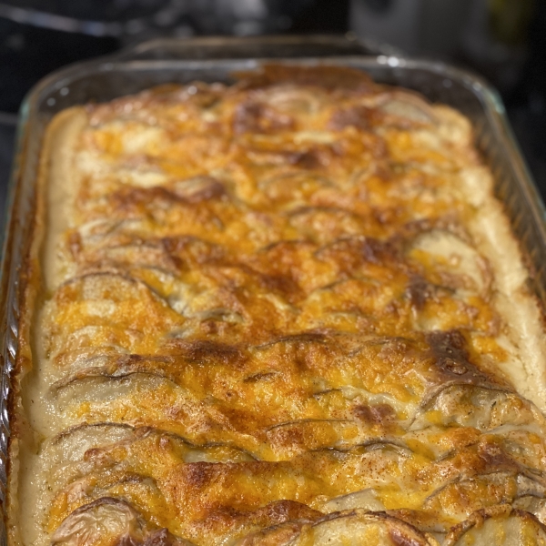 Roasted Garlic Scalloped Potatoes