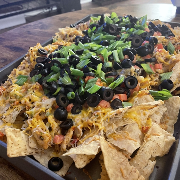 Restaurant Style Chicken Nachos