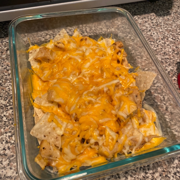 Restaurant Style Chicken Nachos