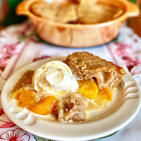 Peach Cobbler Dump Cake