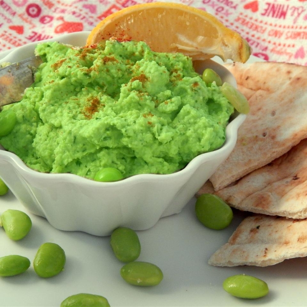 Edamame Roasted Garlic Hummus