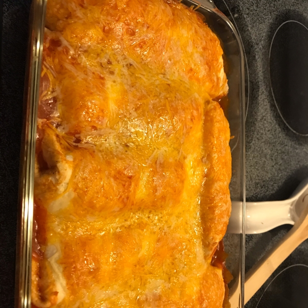 Easy Creamy Chicken Enchiladas