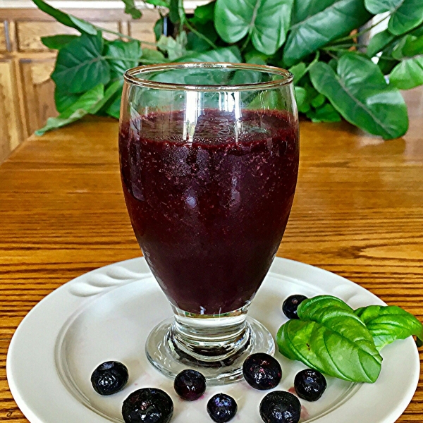 Vegan Blueberry Basil Smoothie