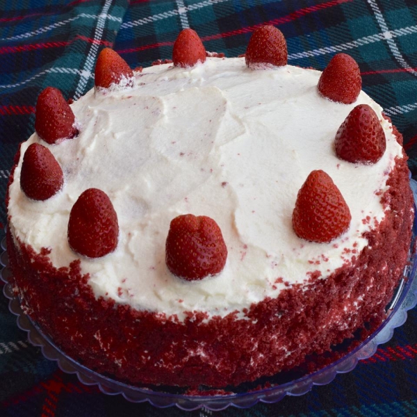 Red Velvet Strawberry Cake