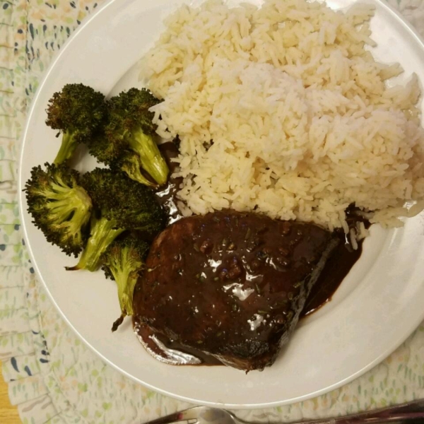 Pepper-Crusted Beef Tenderloin with Chocolate-Port Sauce