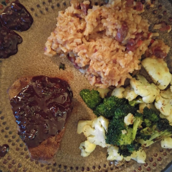 Pepper-Crusted Beef Tenderloin with Chocolate-Port Sauce