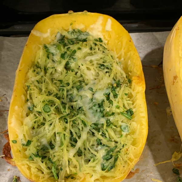 Cheesy Roasted Garlic Spaghetti Squash with Spinach