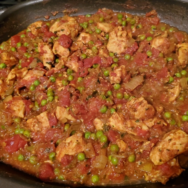 East Indian Chicken with Tomato, Peas, and Cilantro