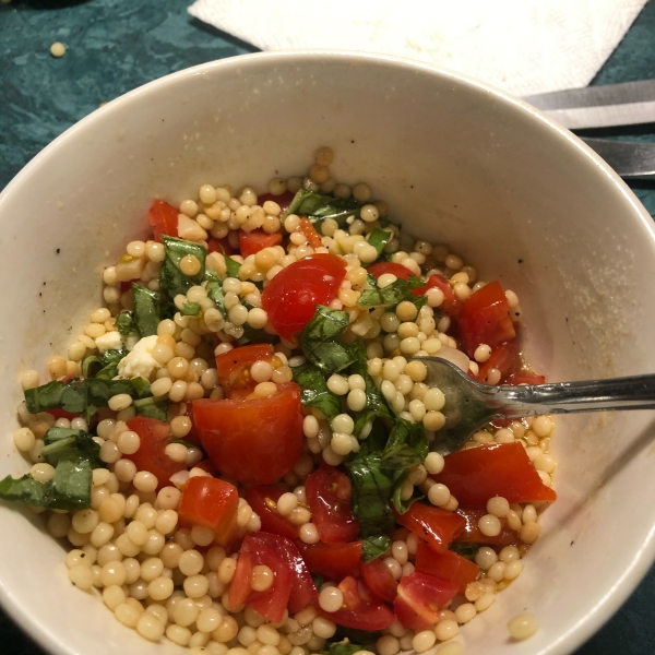 Couscous Salad with Tomato and Basil