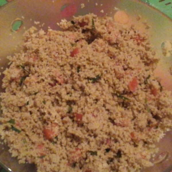 Couscous Salad with Tomato and Basil